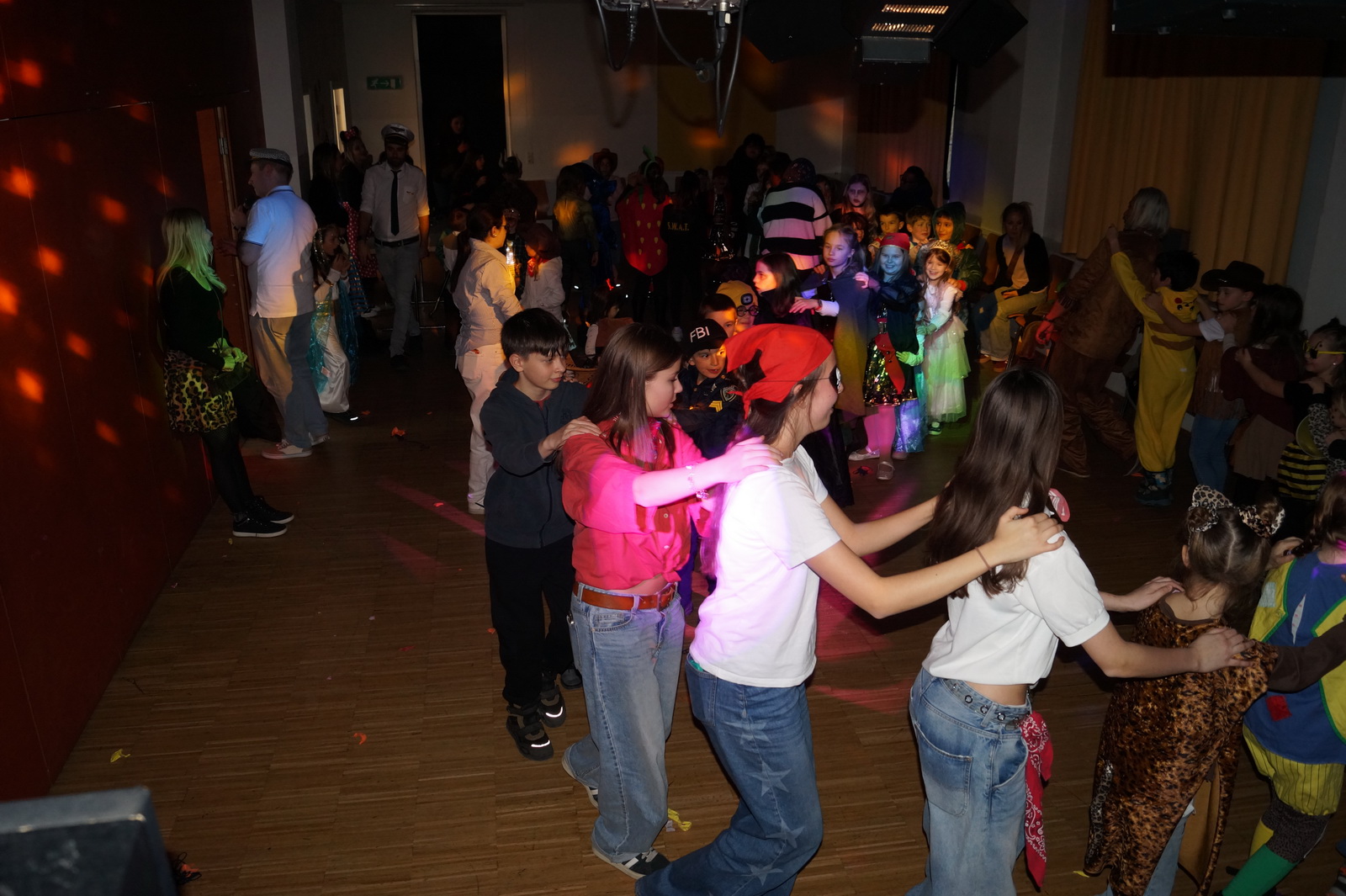 Pfarre Mariahilf kinderfasching